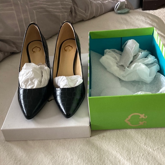 C wonder Black leather pumps - Picture 6 of 7